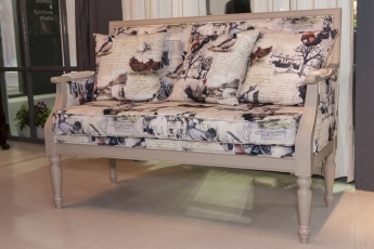 Диван Brocante. Від домашнього затишку до розкішної класики!