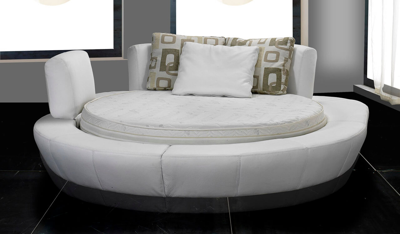Satis Factory, Elio Round Bed