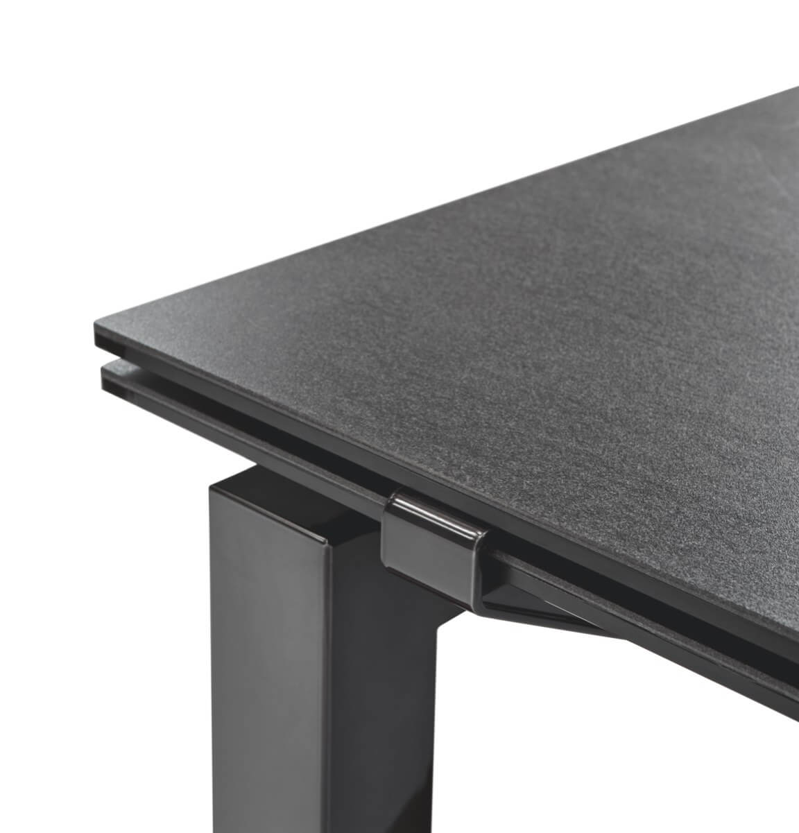 Calligaris Factory, Air Tables and chairs 