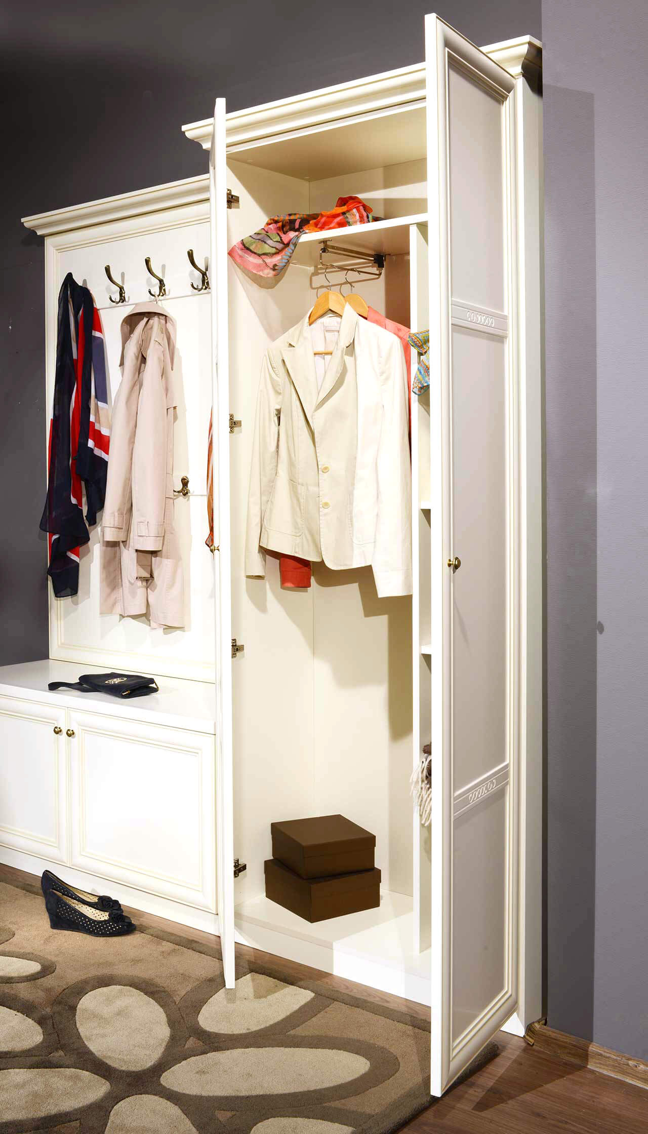 Prestige avorio Hall furniture