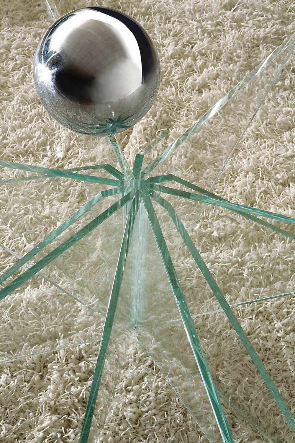 UNICO Factory, Tables and chairs. ZERO 4 Collection