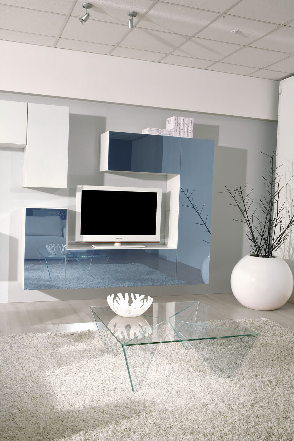 UNICO Factory, Tables and chairs. ZERO 4 Collection