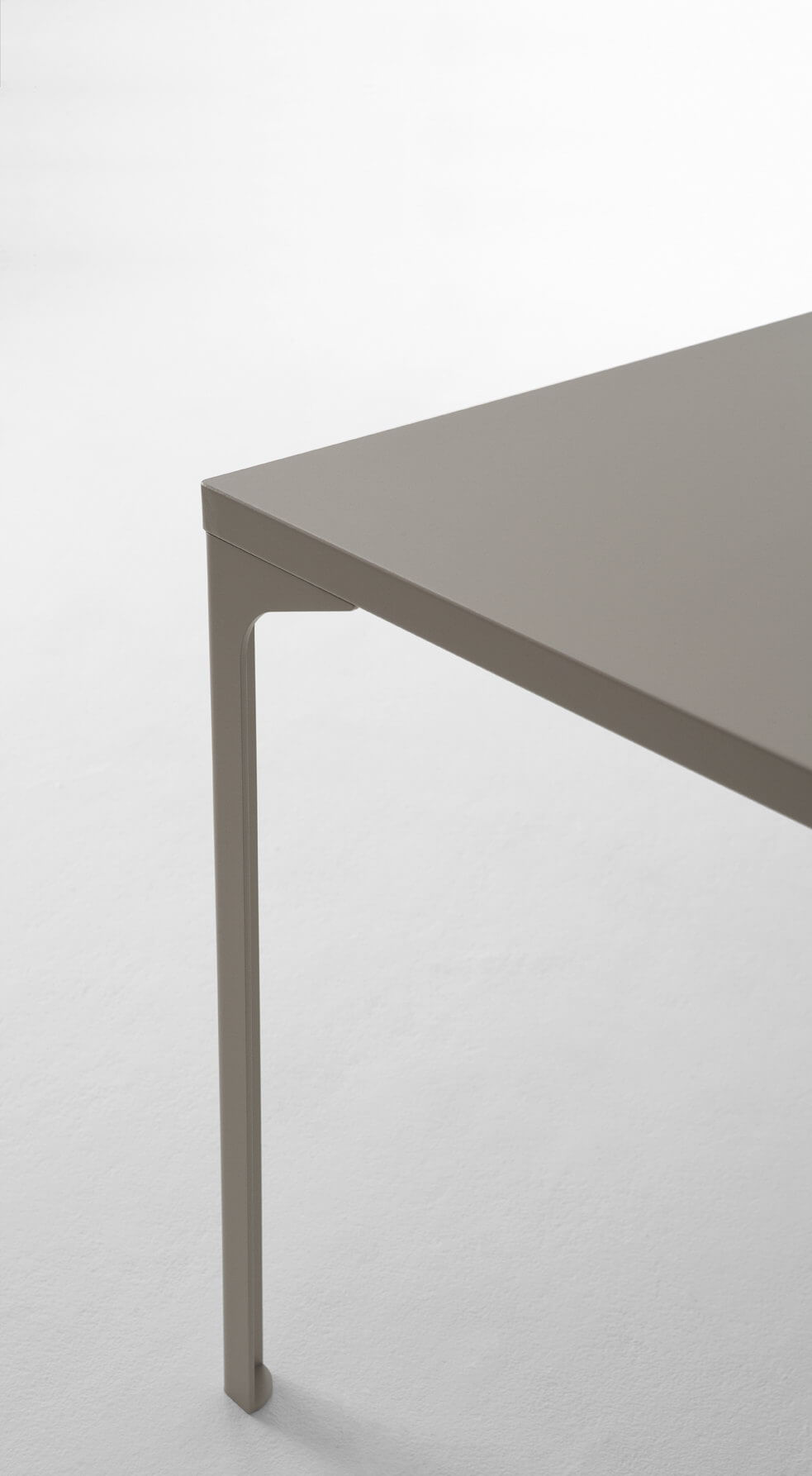 Midj Factory, Сhairs and Tables