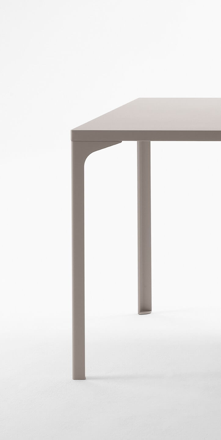 Midj Factory, Сhairs and Tables