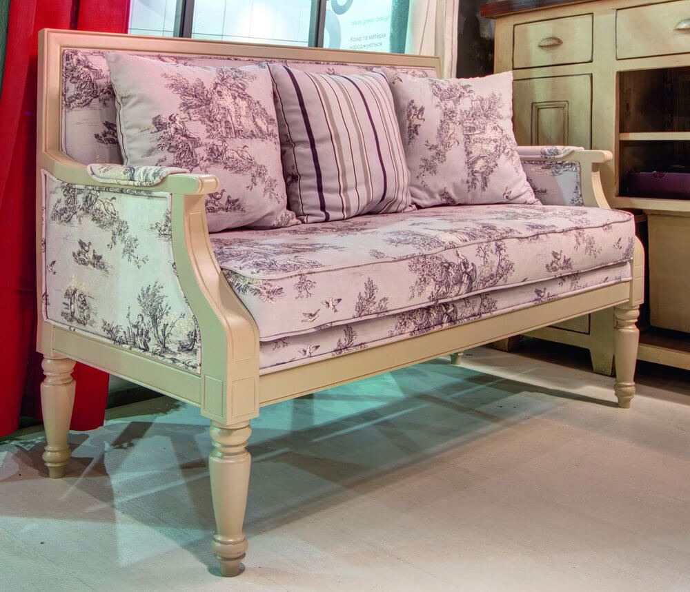 Brocant Sofa and Armchair 