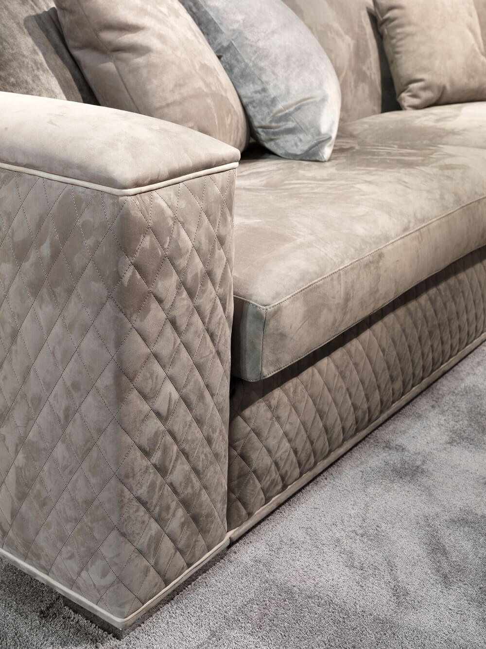 Asnaghi Salotti Factory, Lybra Model