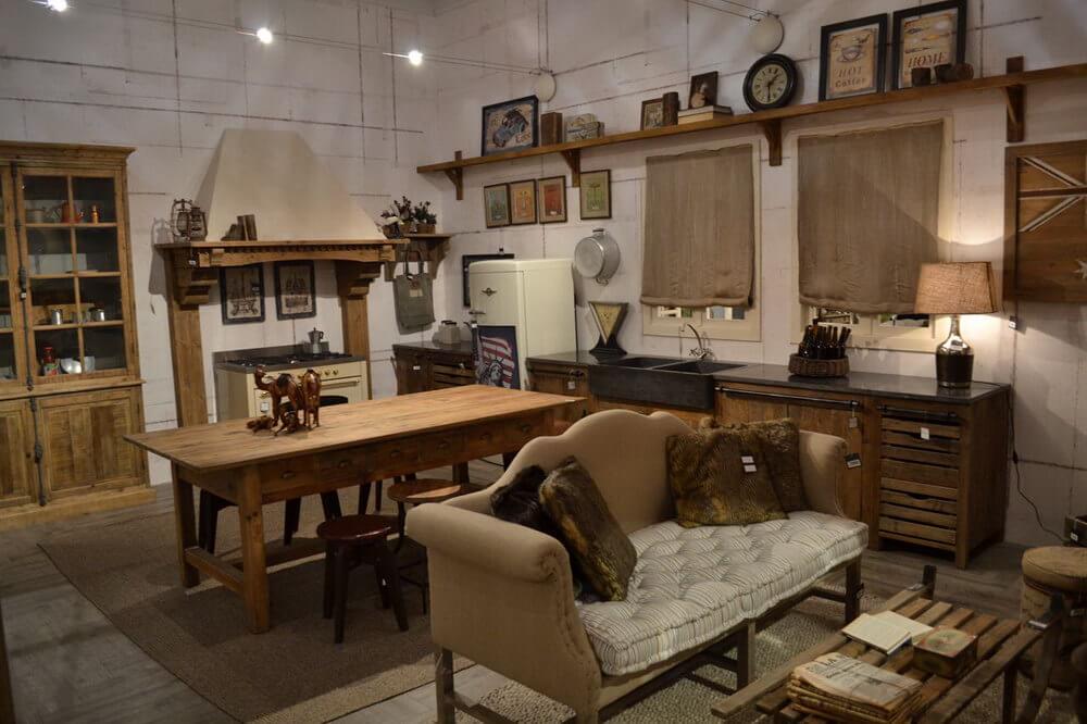 Dialma Brown Factory