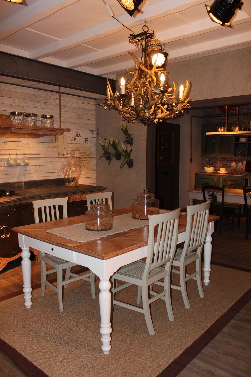 Dialma Brown Factory