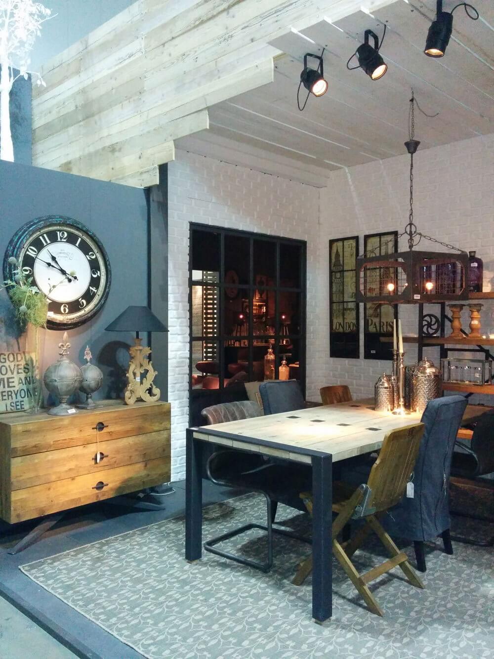 Dialma Brown Factory