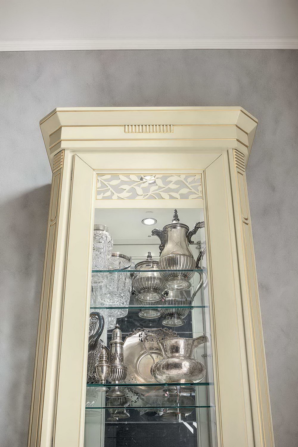 Dall’Agnese Factory, Furniture walls