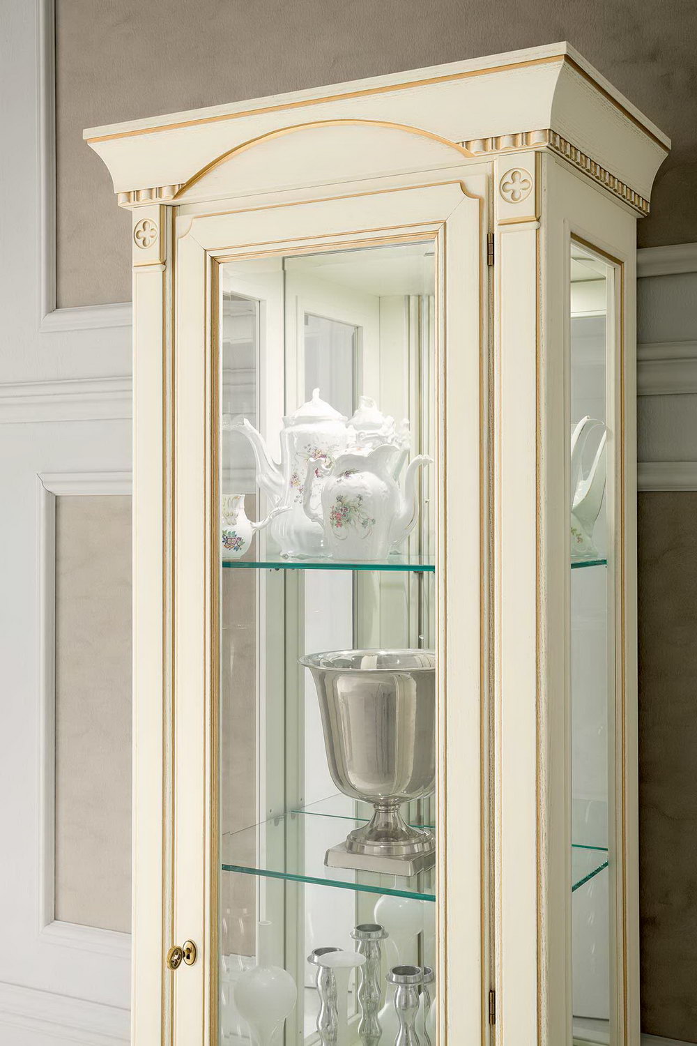 Prama Factory, Living rooms