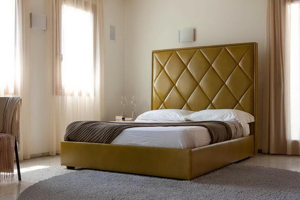 Meta Factory, Alex, Araldo and Ariel Bed