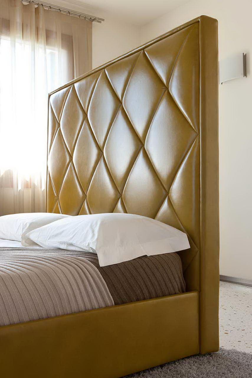 Meta Factory, Alex, Araldo and Ariel Bed