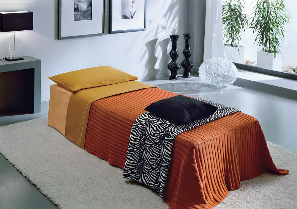 Meta Factory, Gerry, Giotto and Globe Bed