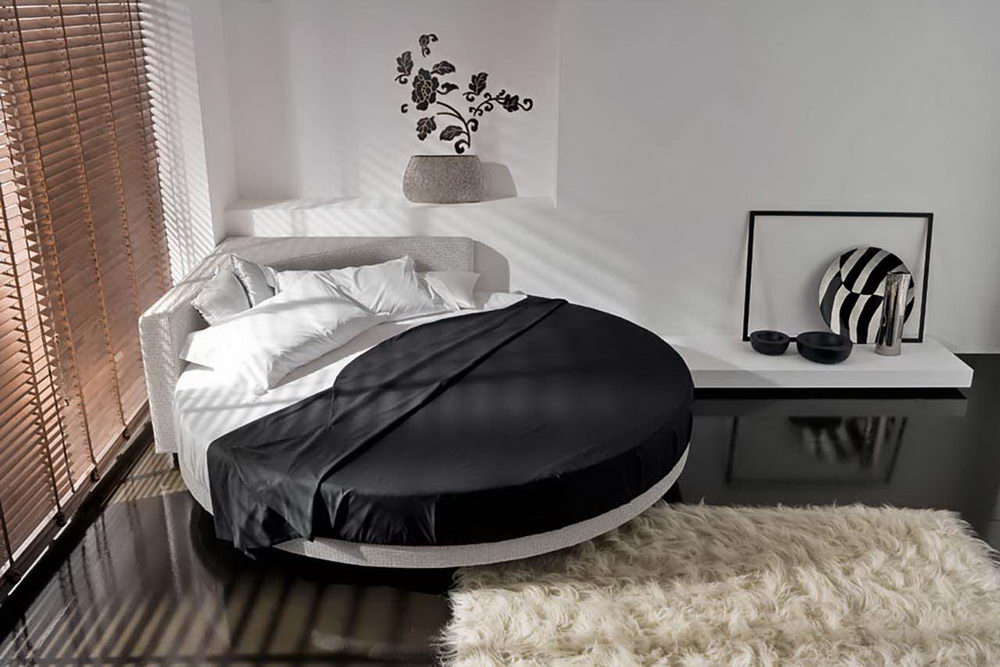 Meta Factory, Gerry, Giotto and Globe Bed