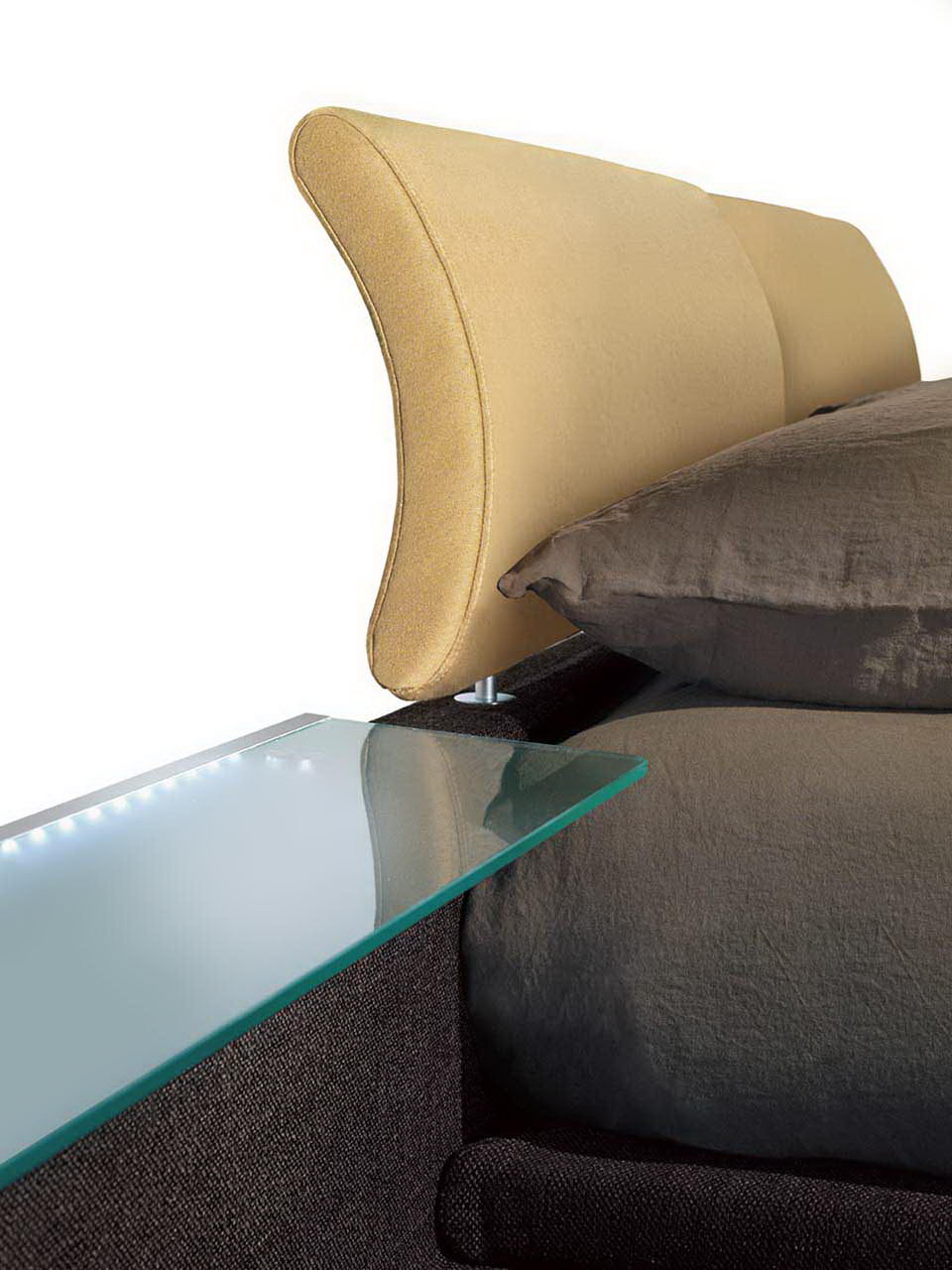 Meta Factory, Jojoba, Lord and Mirra Bed