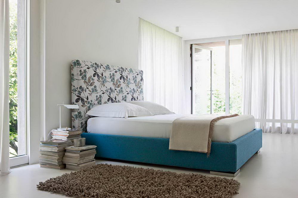 Meta Factory, Jojoba, Lord and Mirra Bed