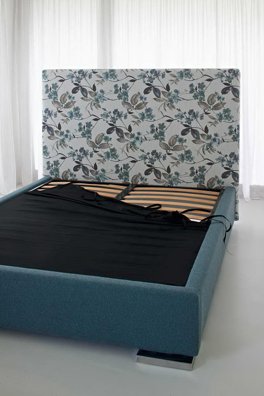 Meta Factory, Jojoba, Lord and Mirra Bed