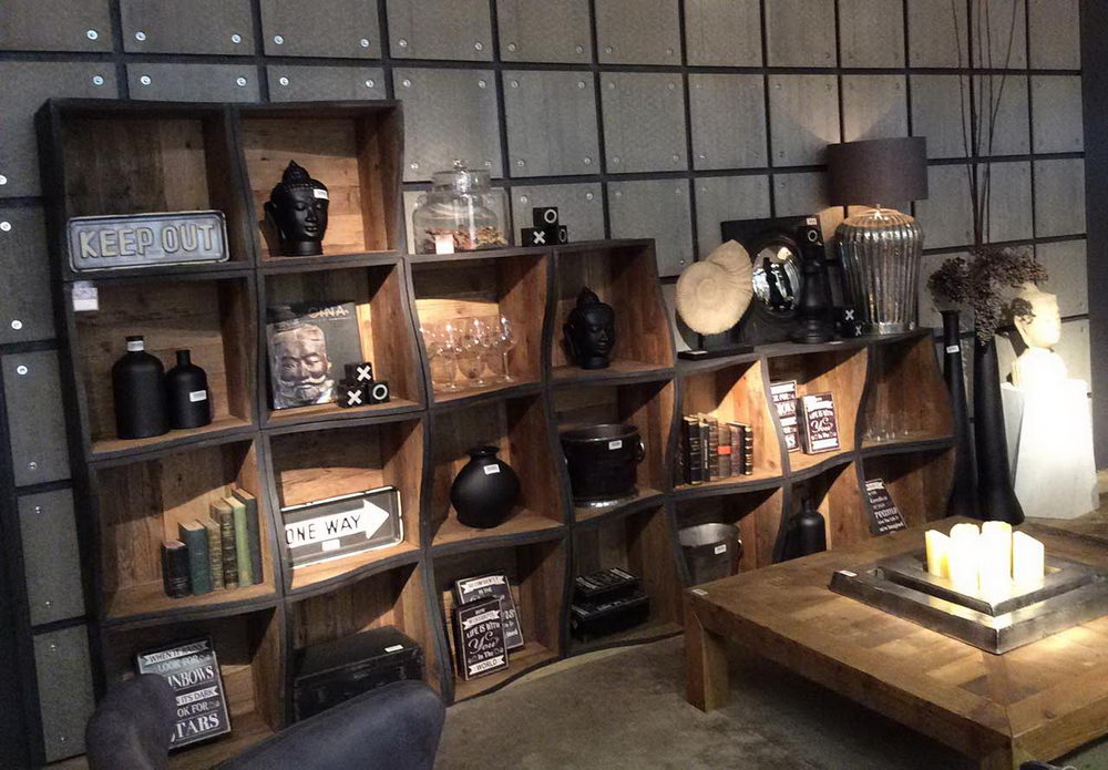 Dialma Brown Factory