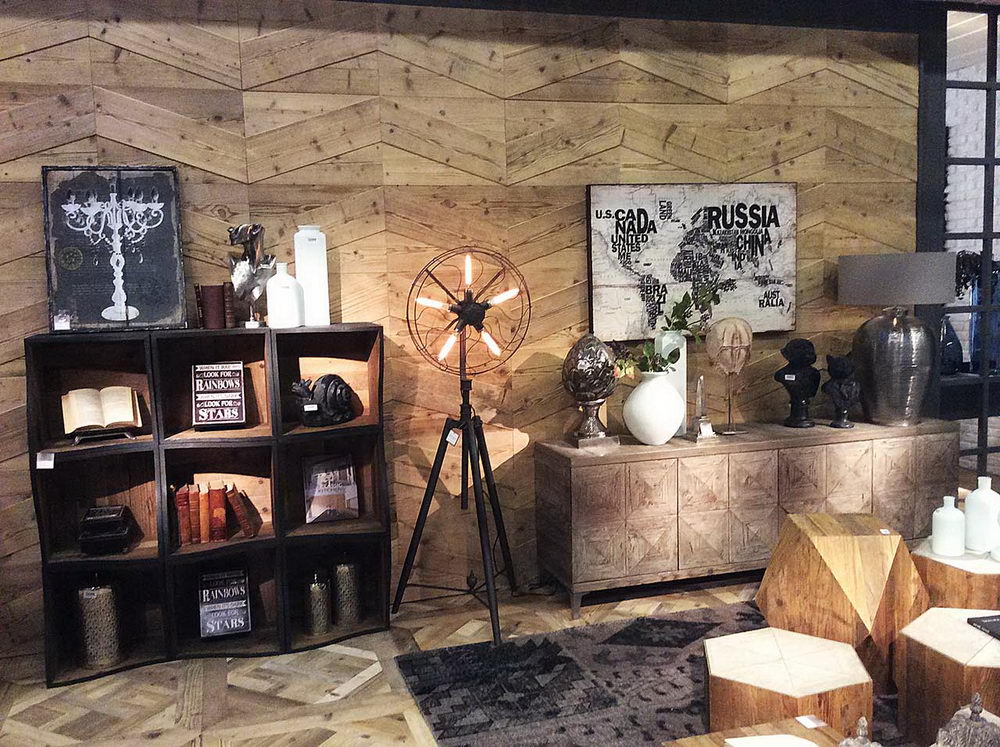 Dialma Brown Factory