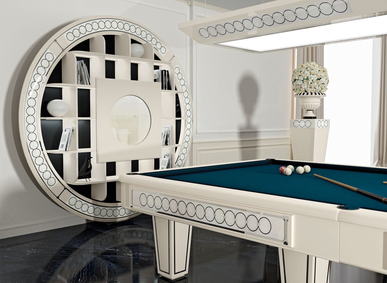 Vismara Factory, Tables and chairs 