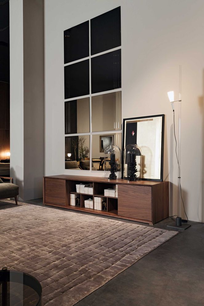 Philipp Selva Factory, Living room