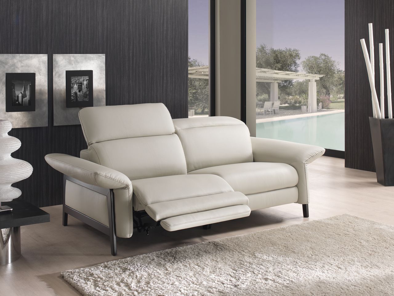 Satis Factory, Sofas and armchairs 