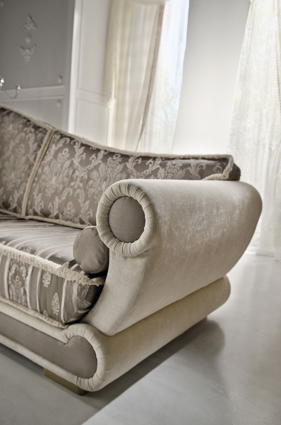 Modenese Gastone Factory, Cushioned furniture 