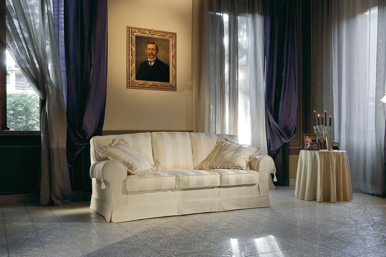 Modenese Gastone Factory, Cushioned furniture 