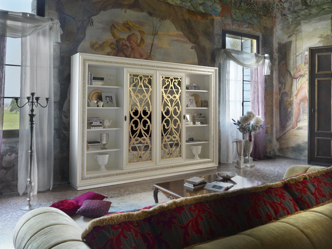 Фабрика Modenese Gastone, стінки