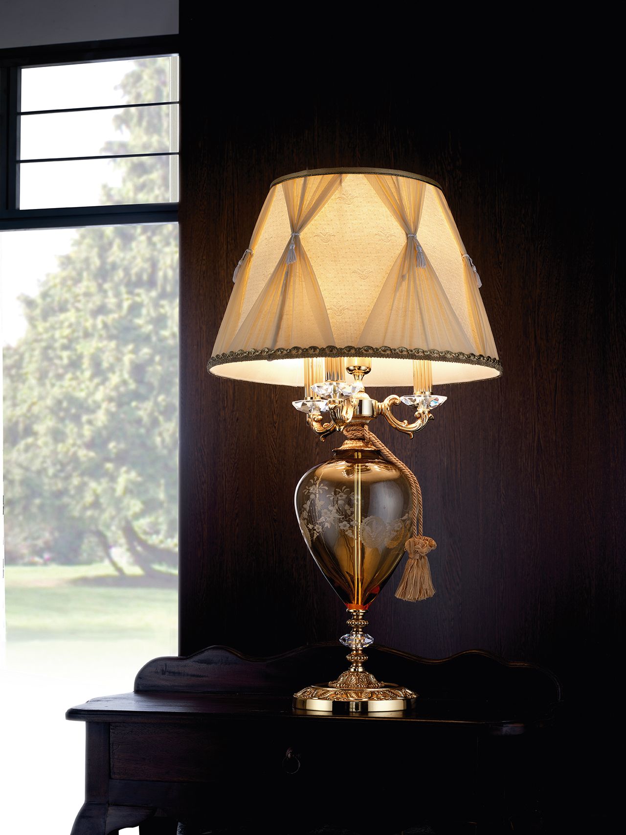 Modenese Gastone Factory, Light 