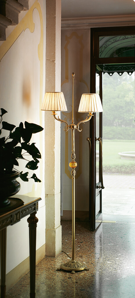 Modenese Gastone Factory, Light 