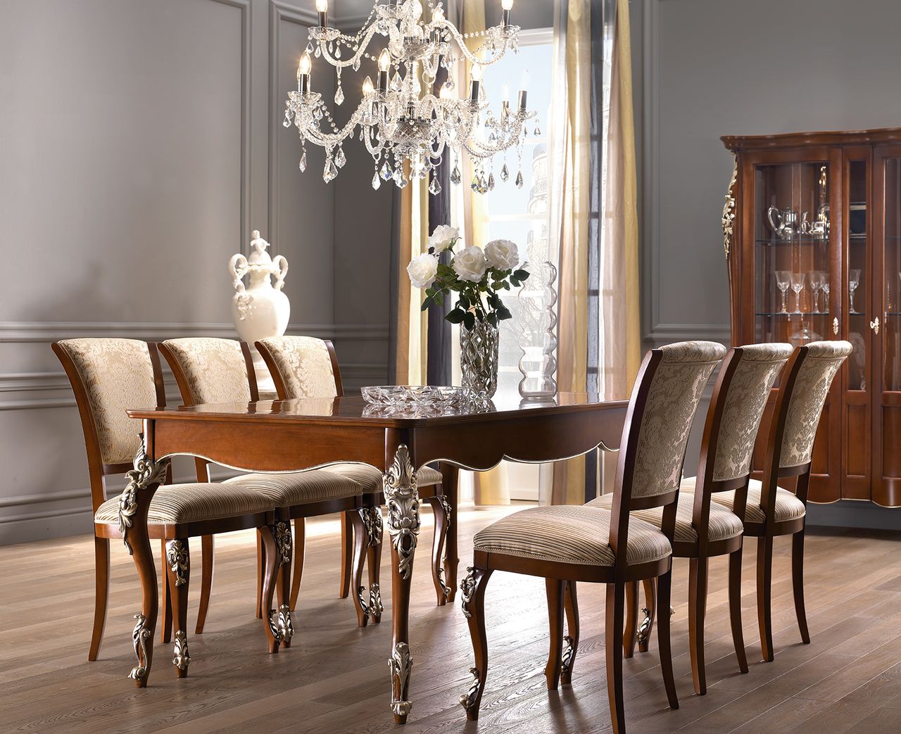 Modenese Gastone Factory, Tables and chairs 2