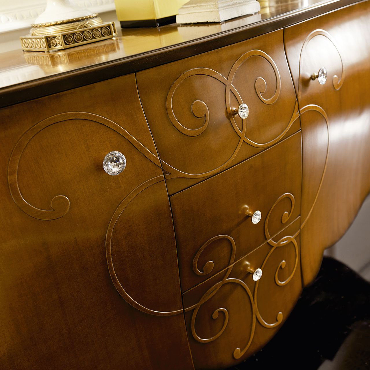 Modenese Gastone Factory, Tables and chairs 3