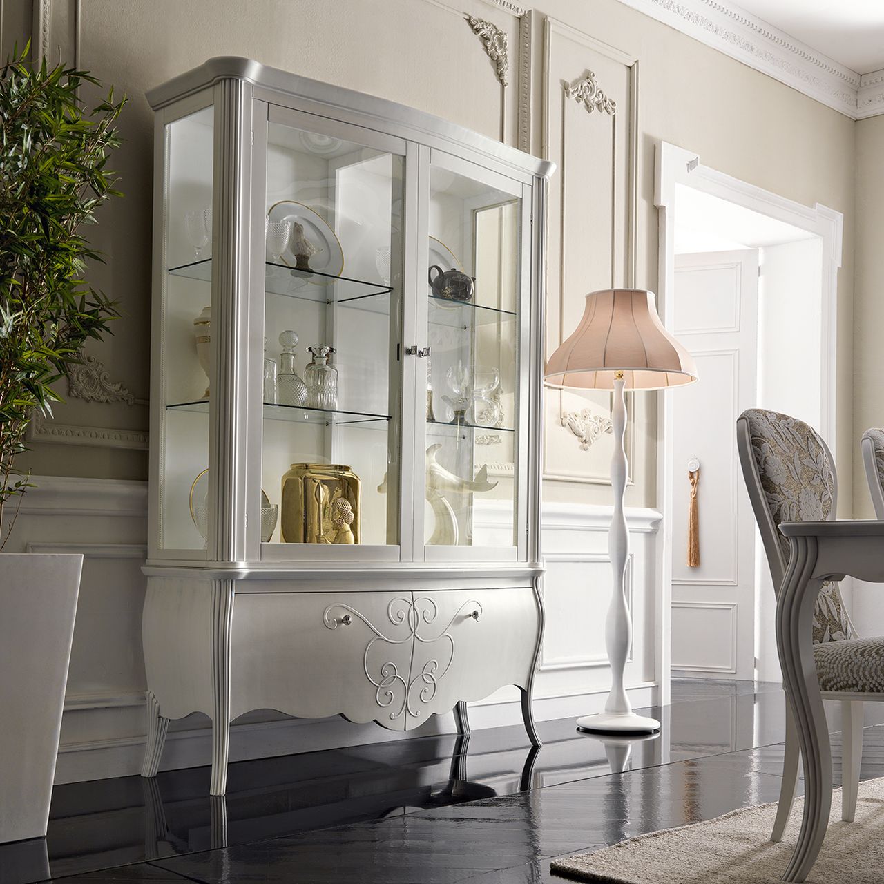 Modenese Gastone Factory, Tables and chairs 3