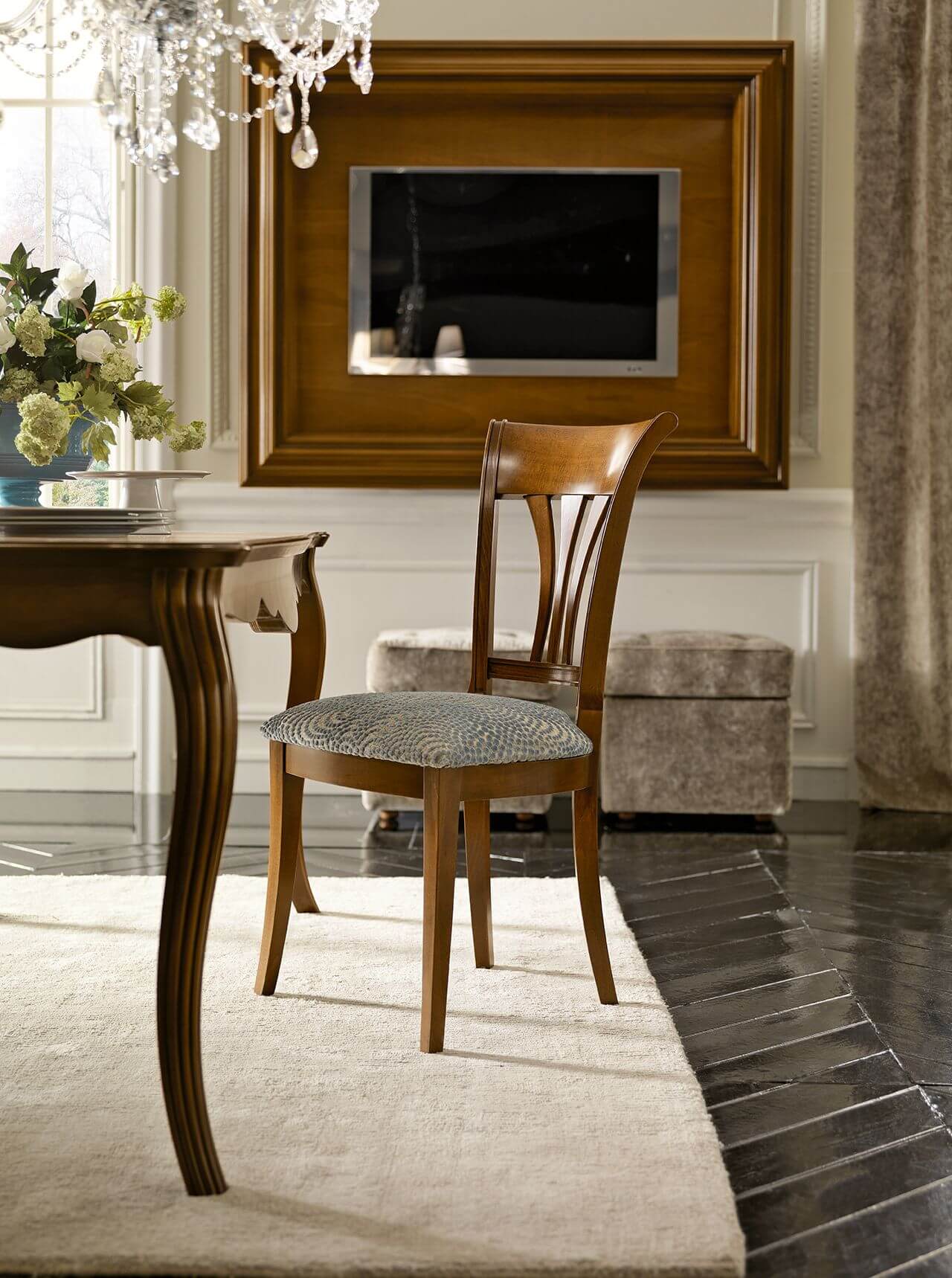 Modenese Gastone Factory, Tables and chairs 3