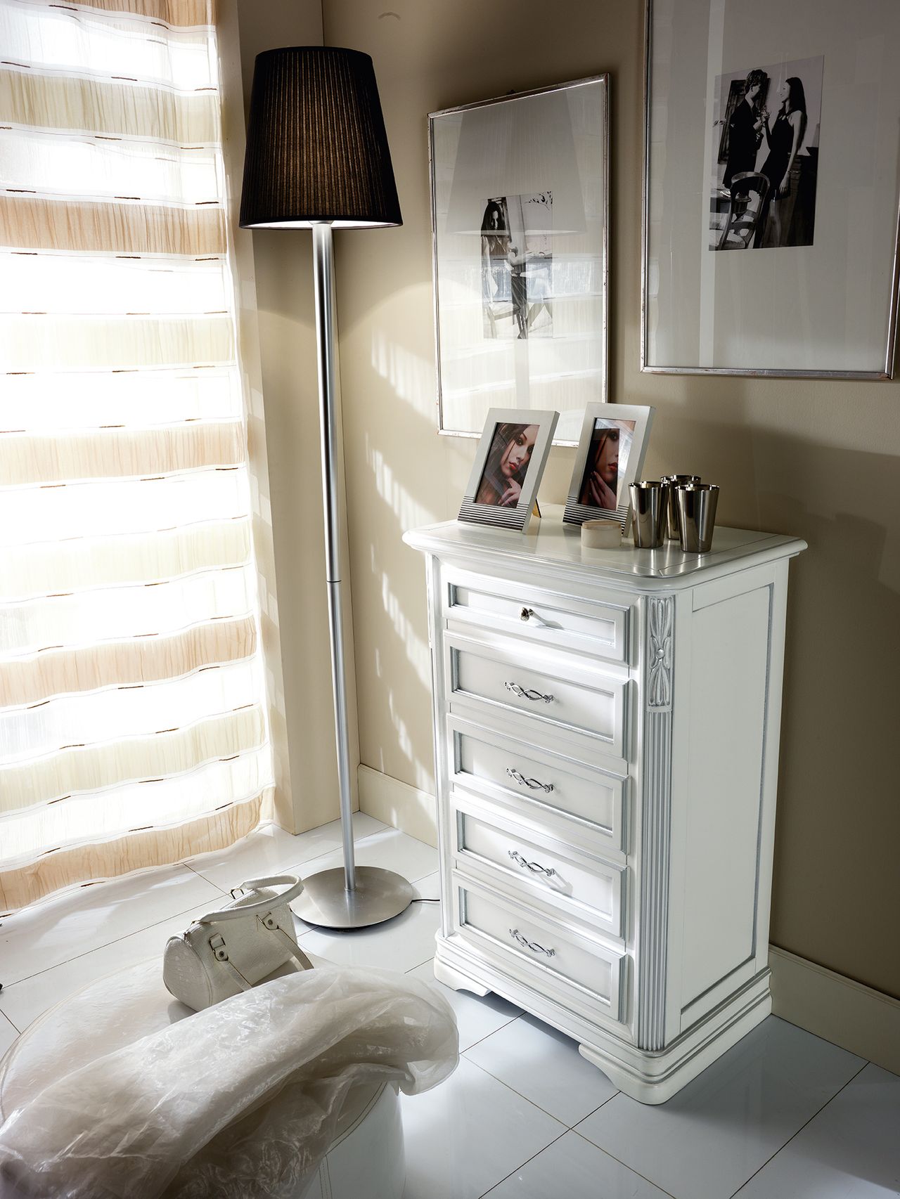 Modenese Gastone Factory, Bedrooms