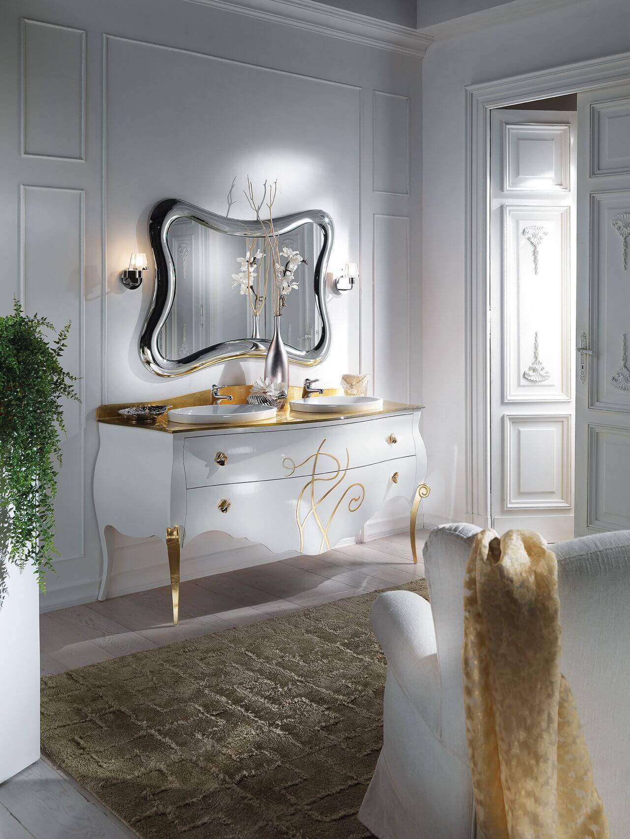 Modenese Gastone Factory, Bathrooms 