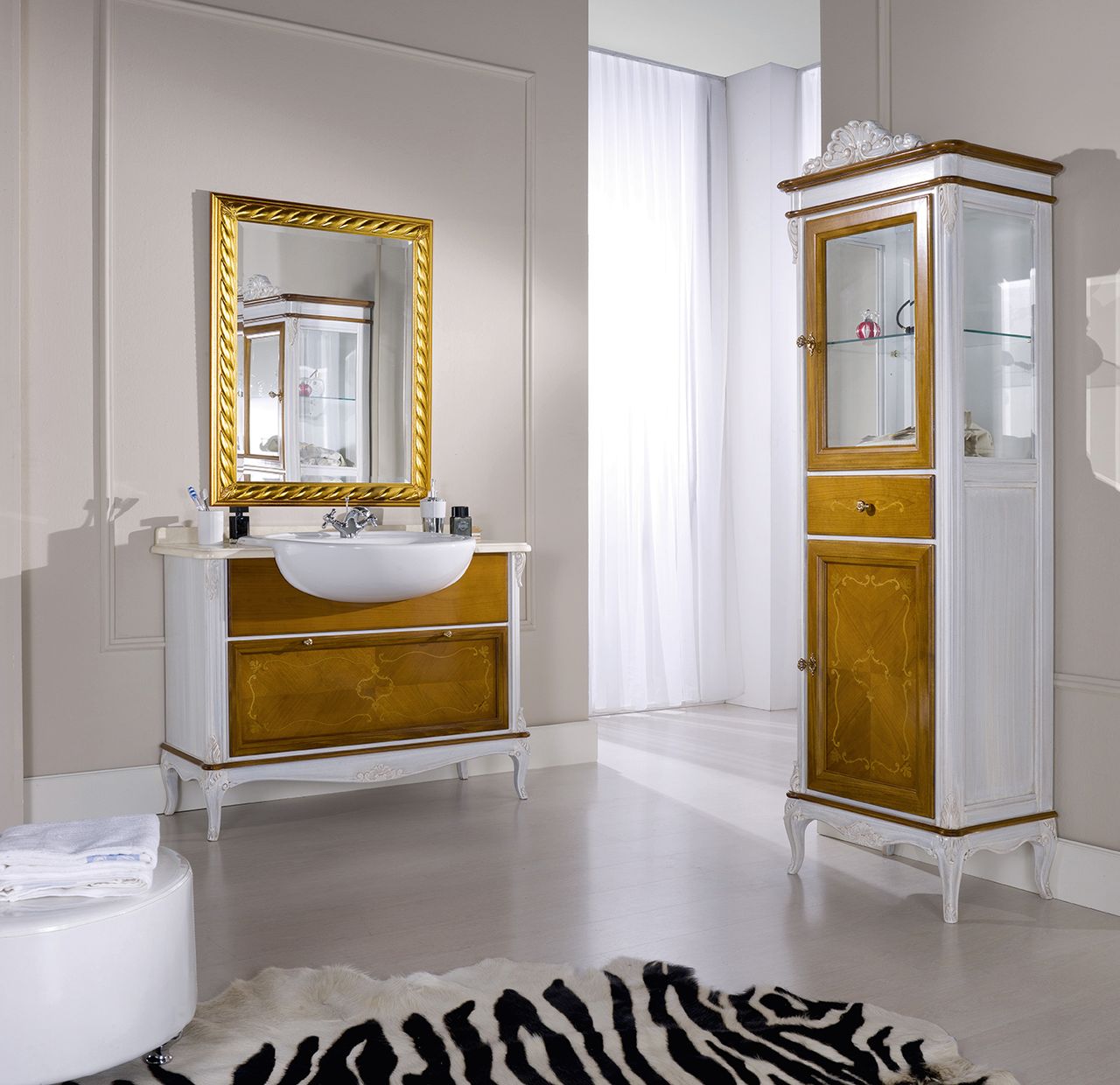 Modenese Gastone Factory, Bathrooms 