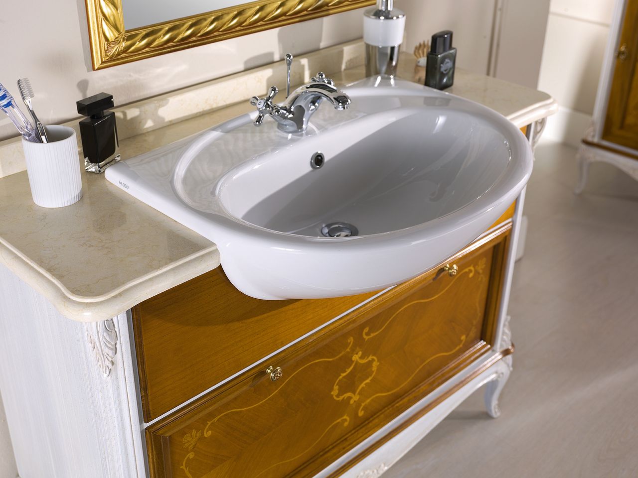 Modenese Gastone Factory, Bathrooms 