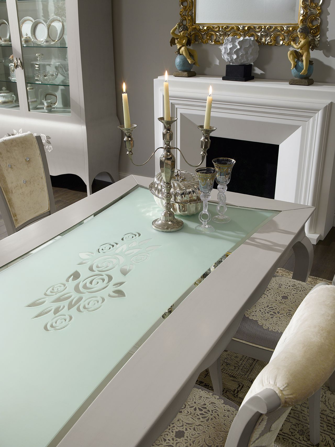 Modenese Gastone Factory, Living rooms 