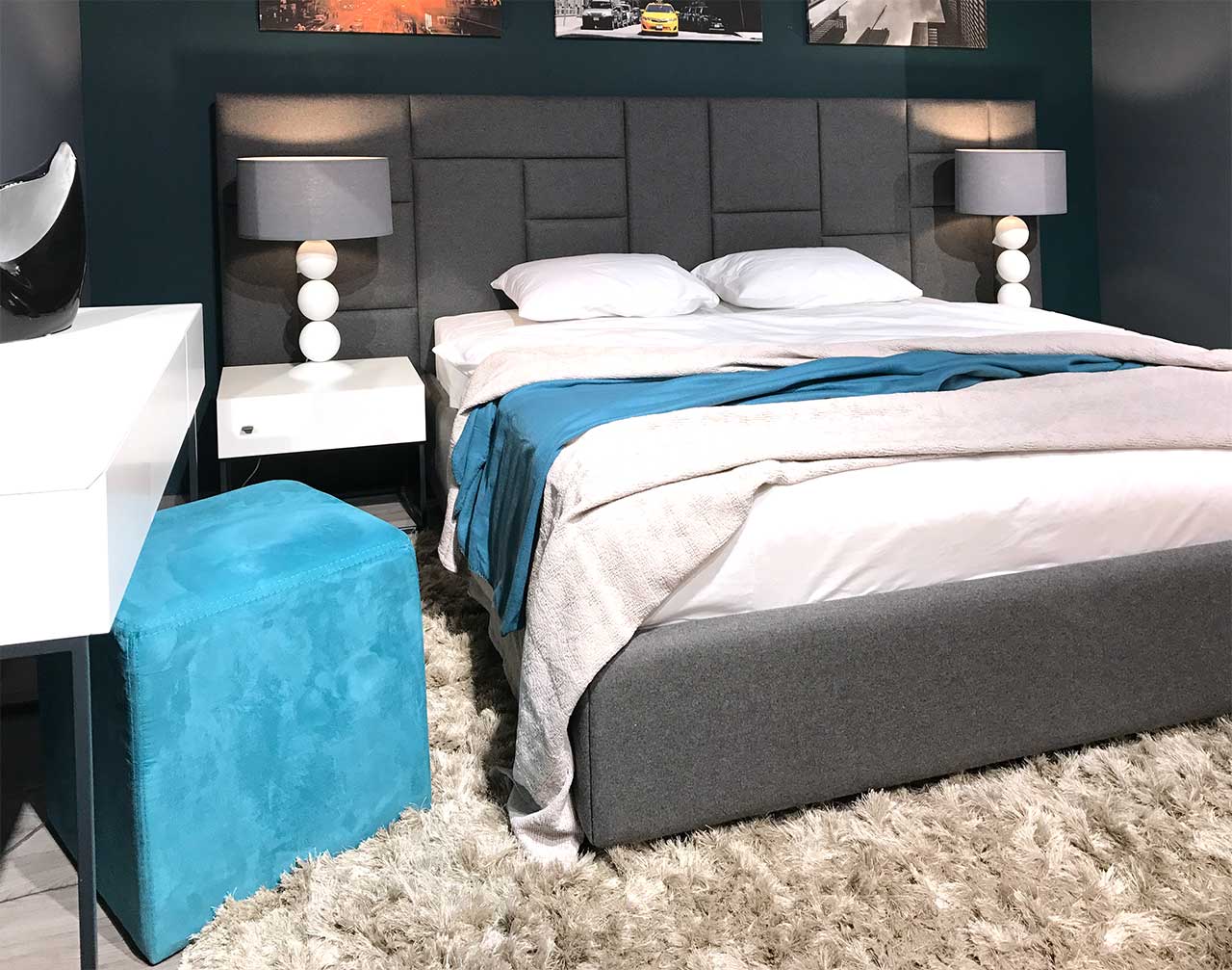 Modern pouf