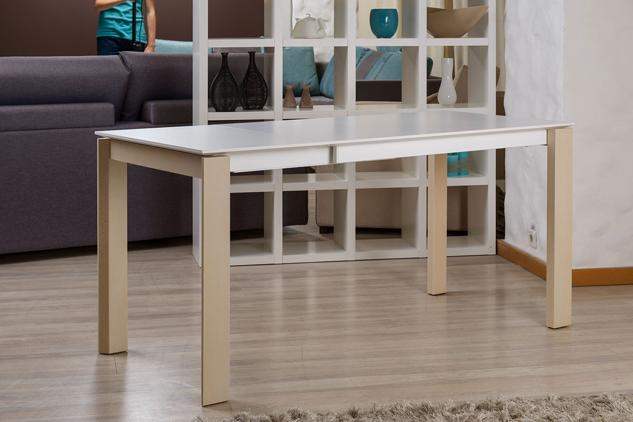 Eminence Table and Escudo Chairs 