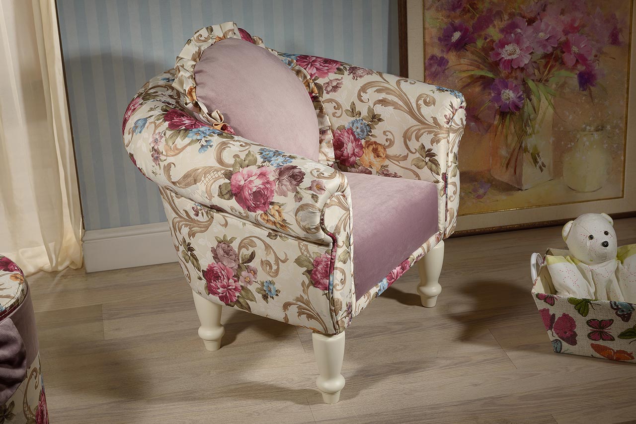 Provence Armchair and pouf 