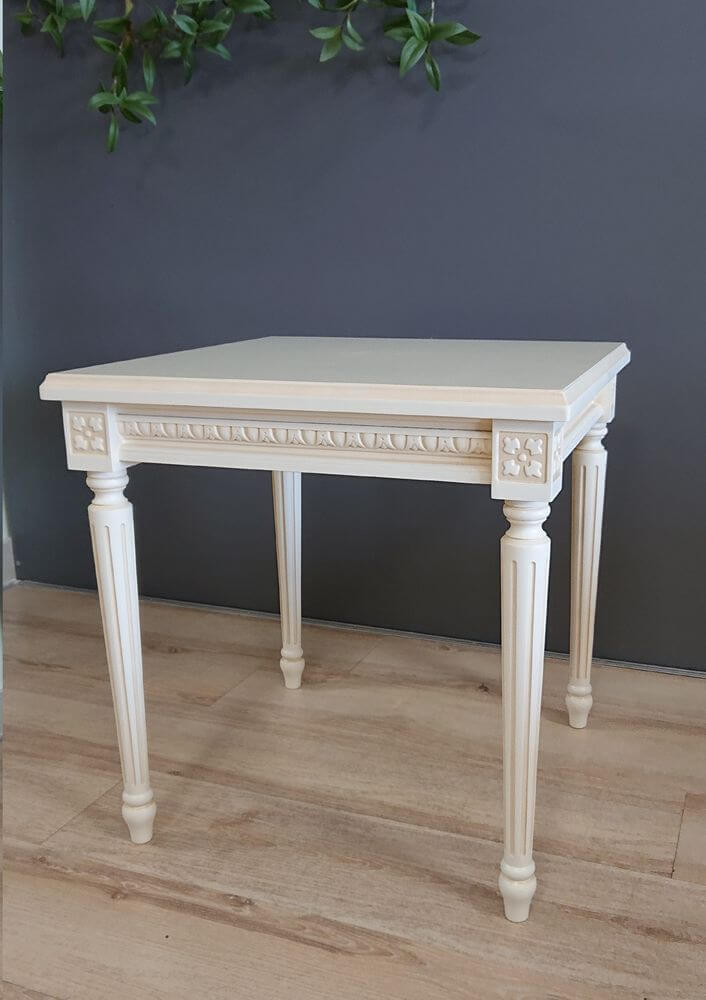 Стіл кавовий Prestige -10%