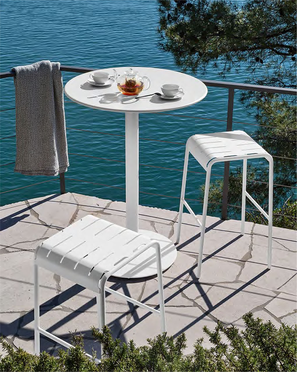 Connubia Factory, Easy tables and chairs