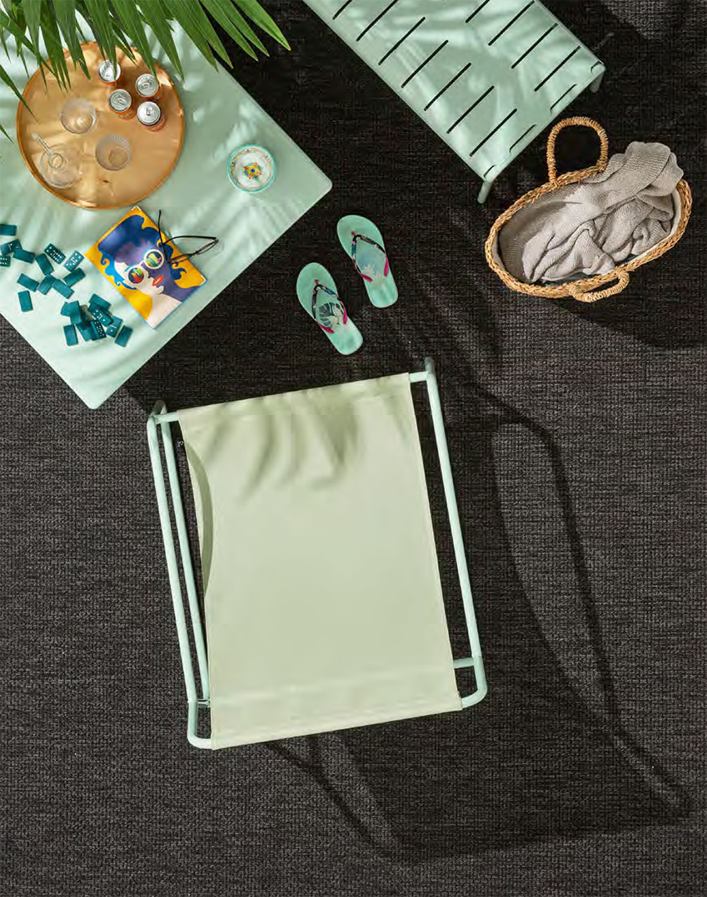 Easy tables and chairs