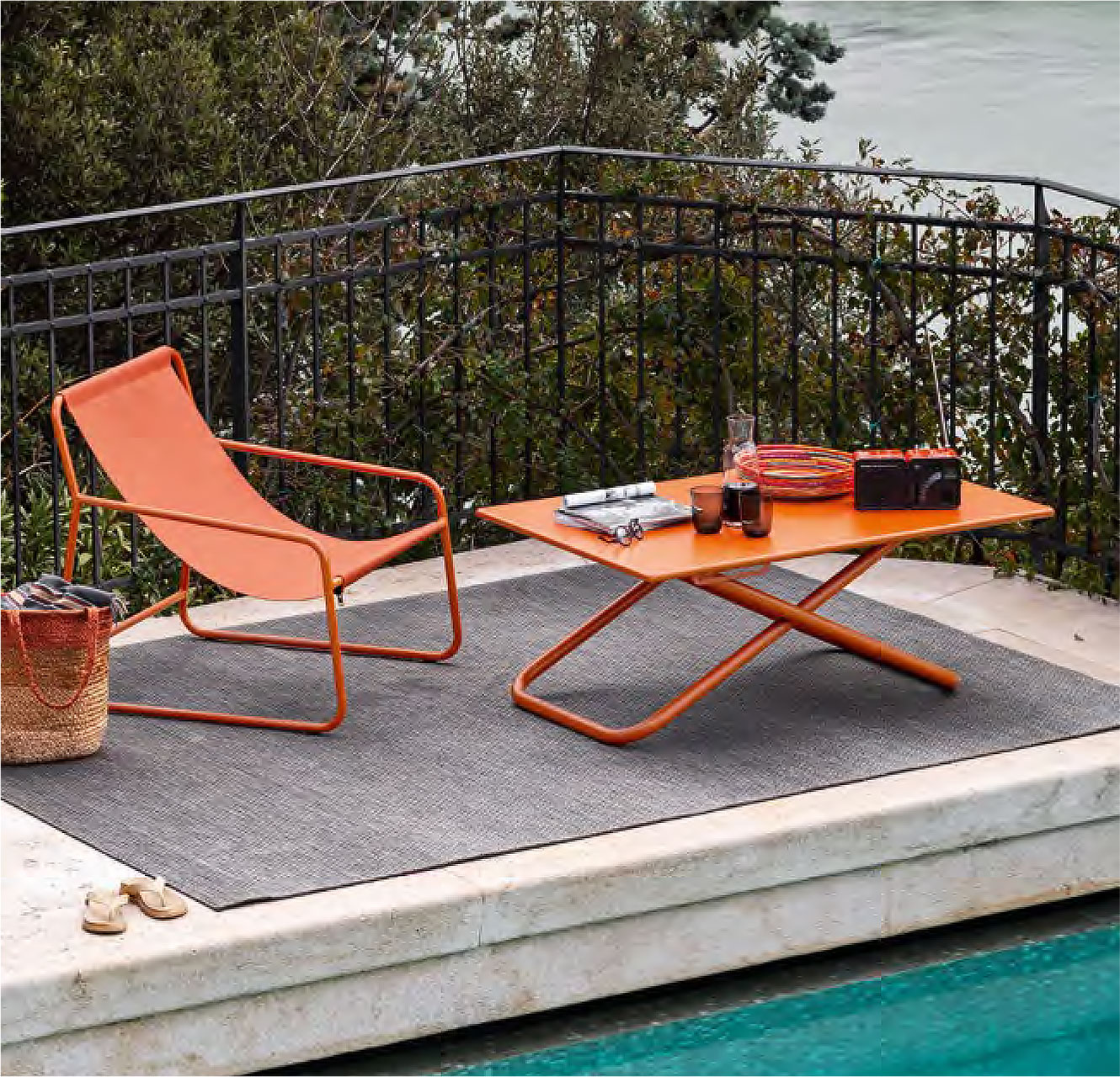 Connubia Factory, Easy tables and chairs