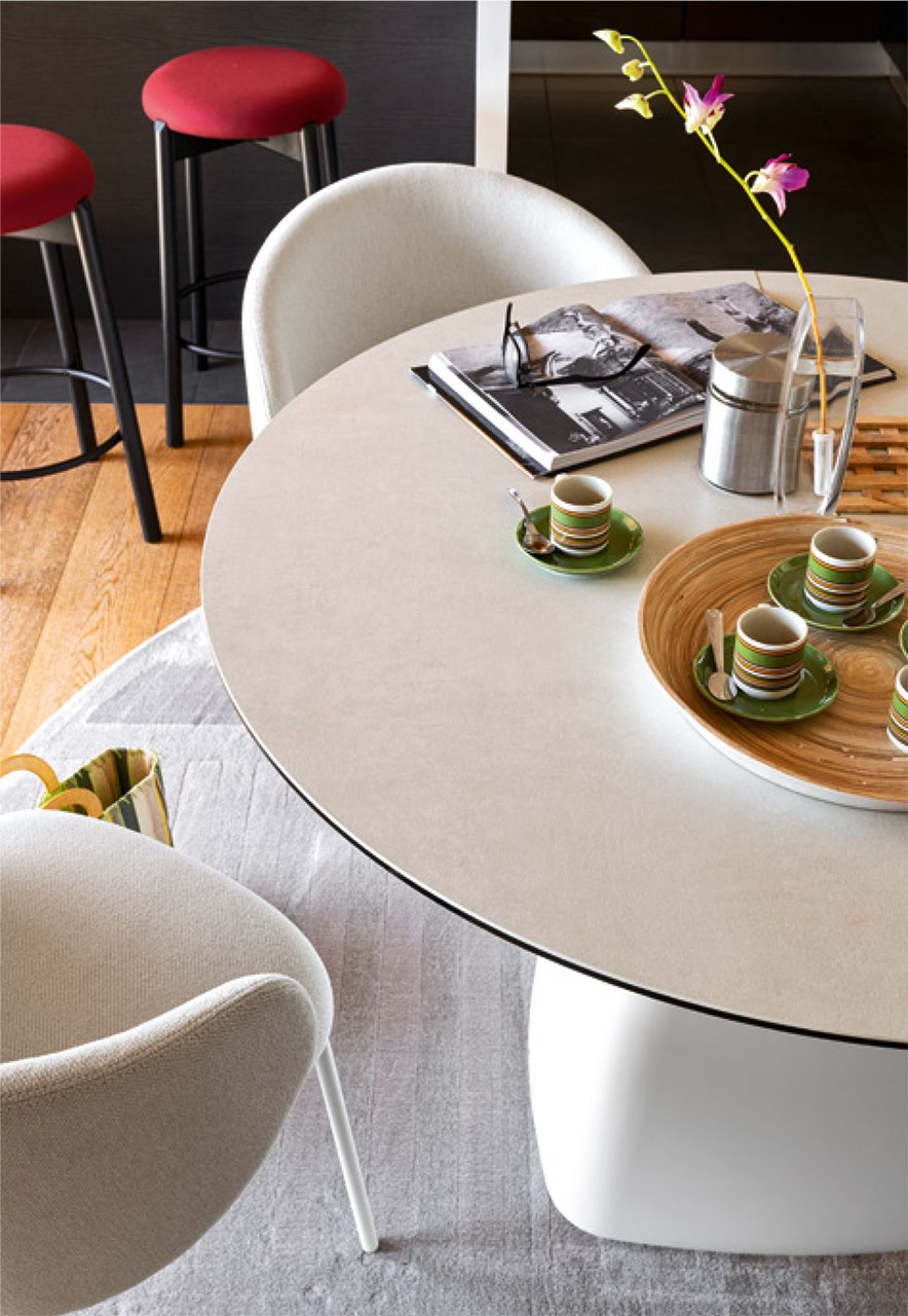 Connubia Factory, Hey Gio! Table