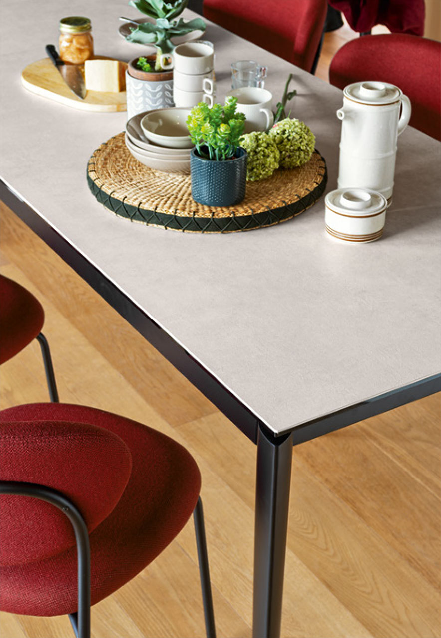 Connubia Factory, Lord Table